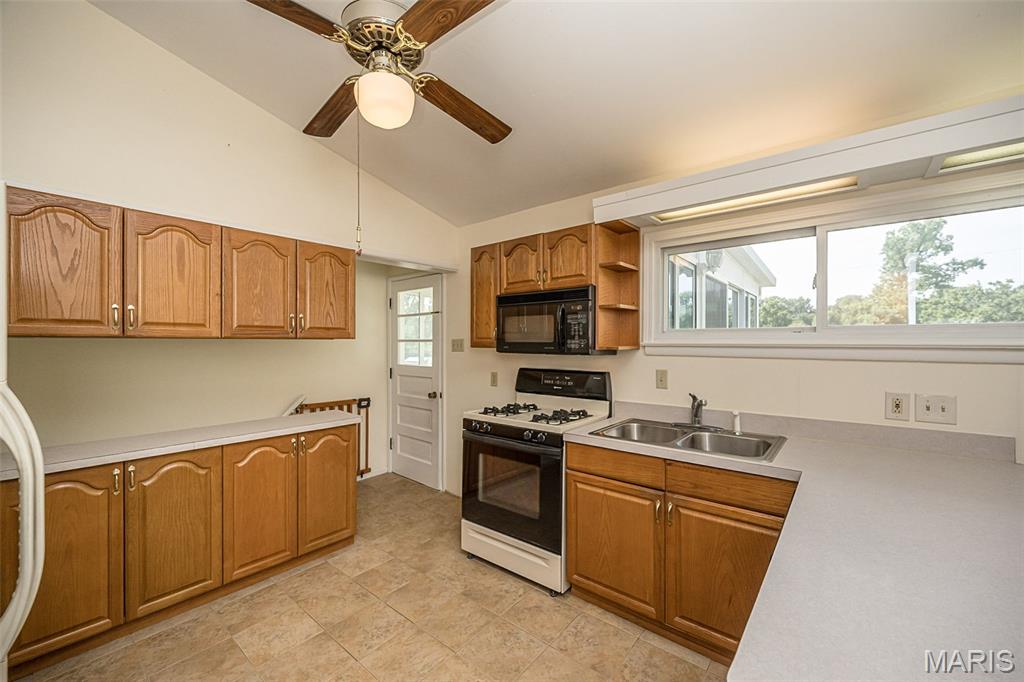 Oak Crest 2 - Residential