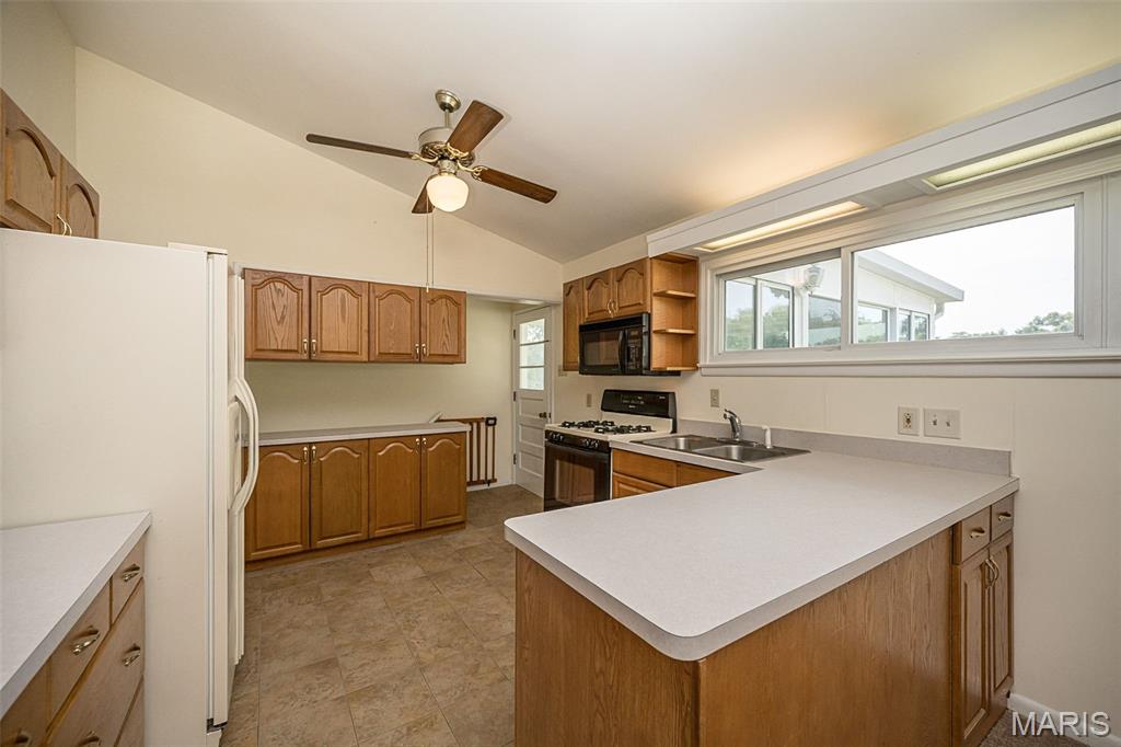 Oak Crest 2 - Residential