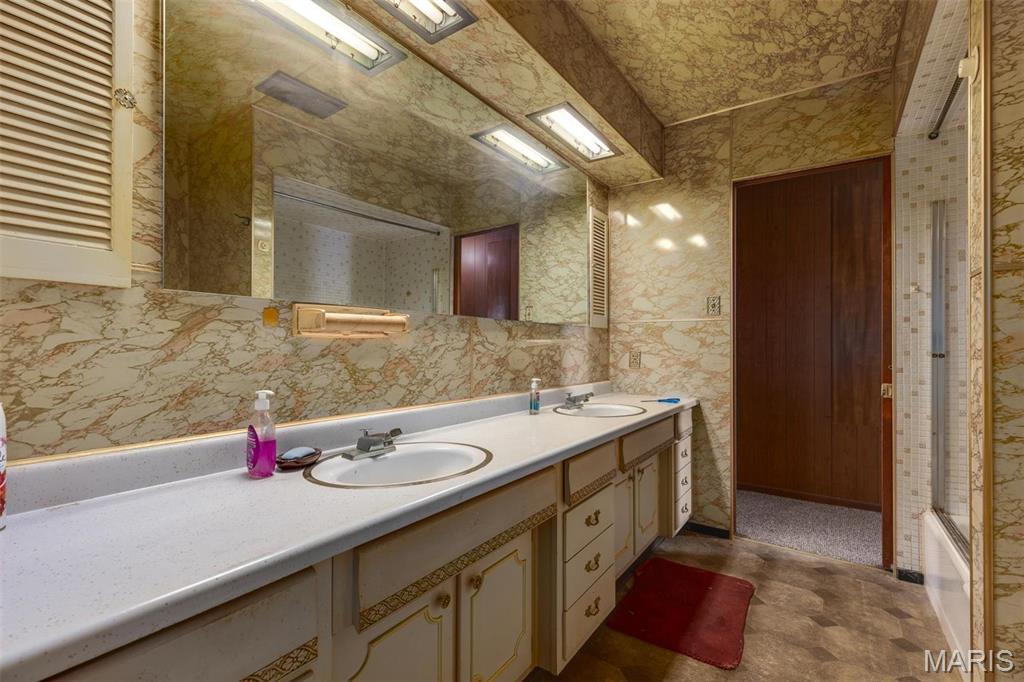 N/A - Commercial Sale