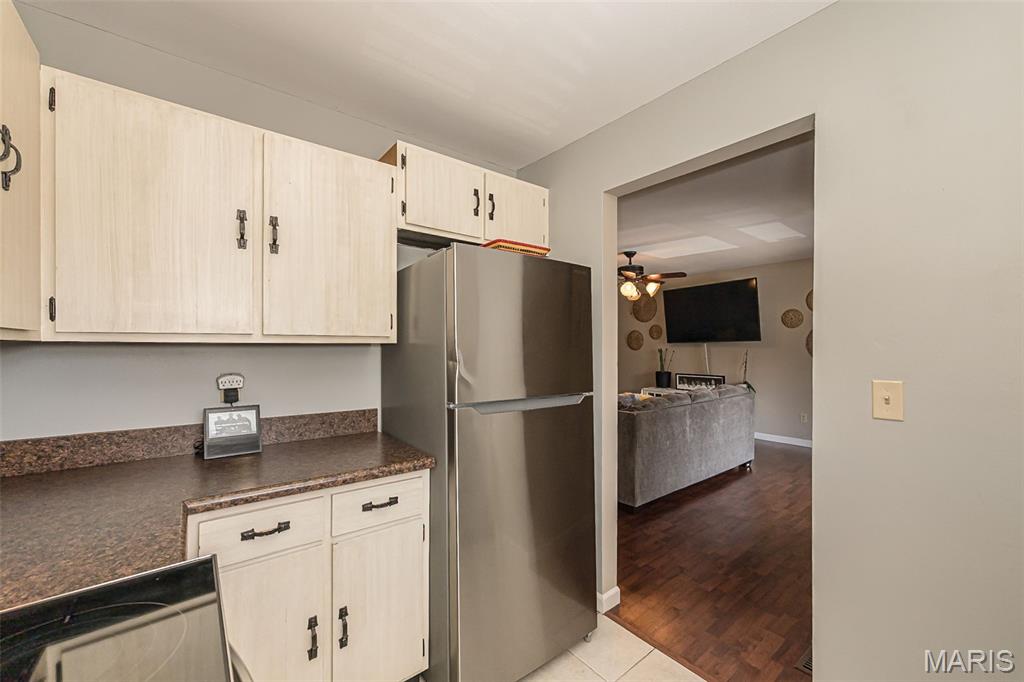 Summer Winds Condos - Residential