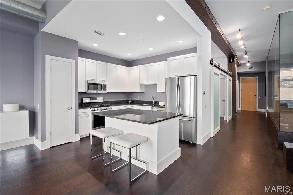 Hi-Pointe Lofts A Condo The - Residential Lease