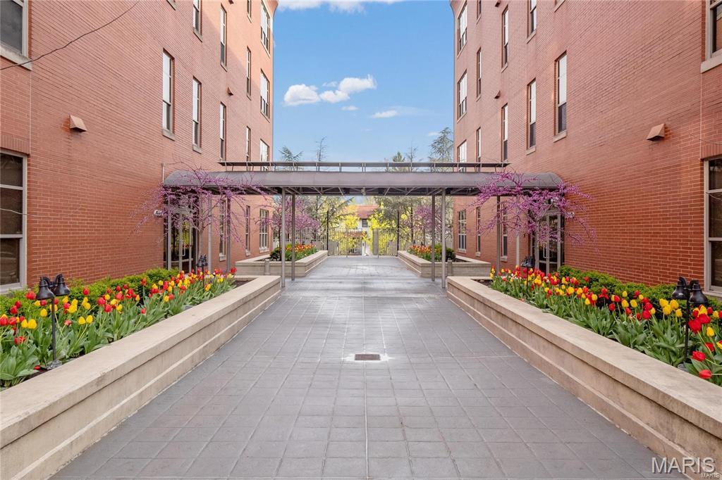 Hi-Pointe Lofts A Condo The - Residential Lease
