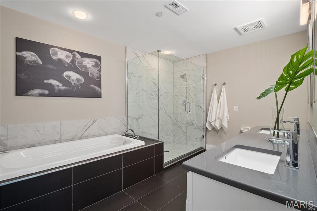 Hi-Pointe Lofts A Condo The - Residential Lease