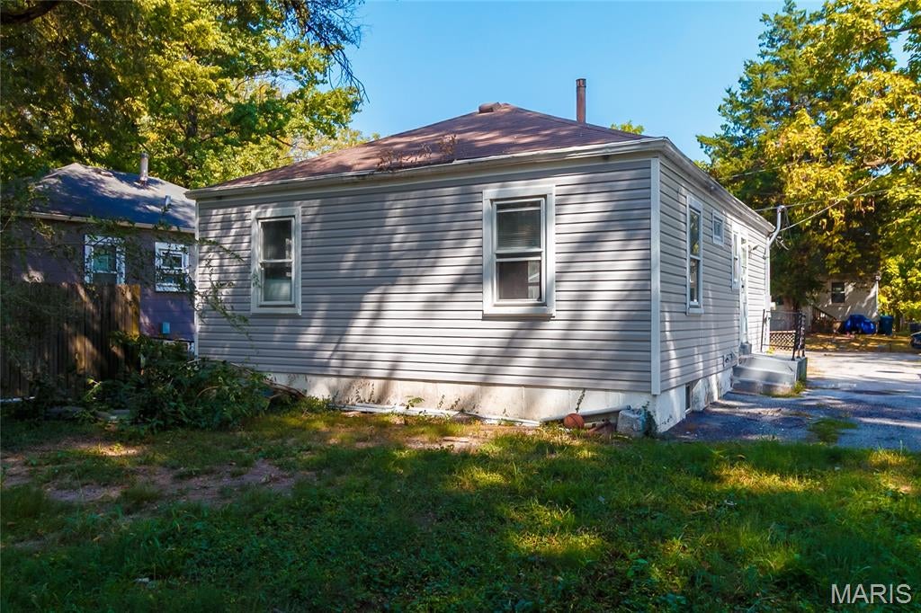 Florissant Road Terrace - Residential
