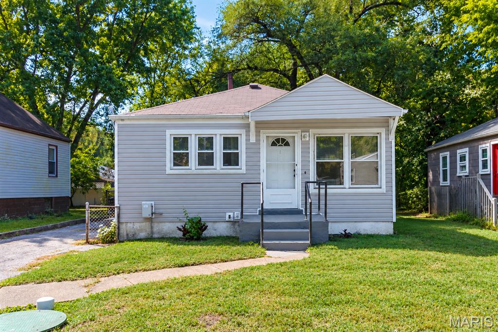 Florissant Road Terrace - Residential