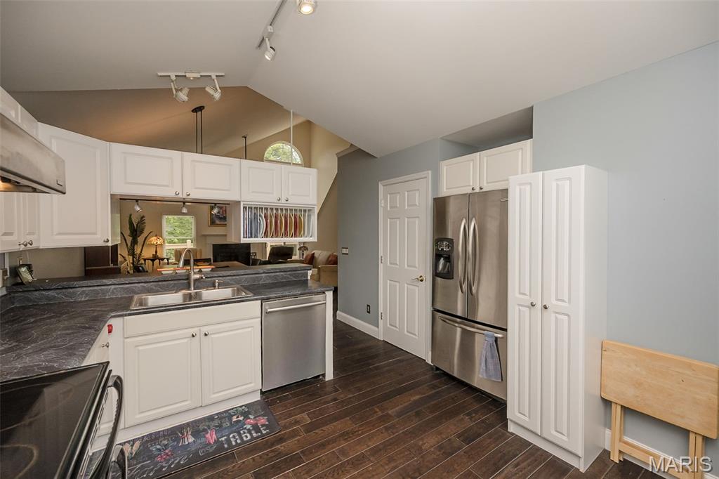 Mission Hills Estates - Residential