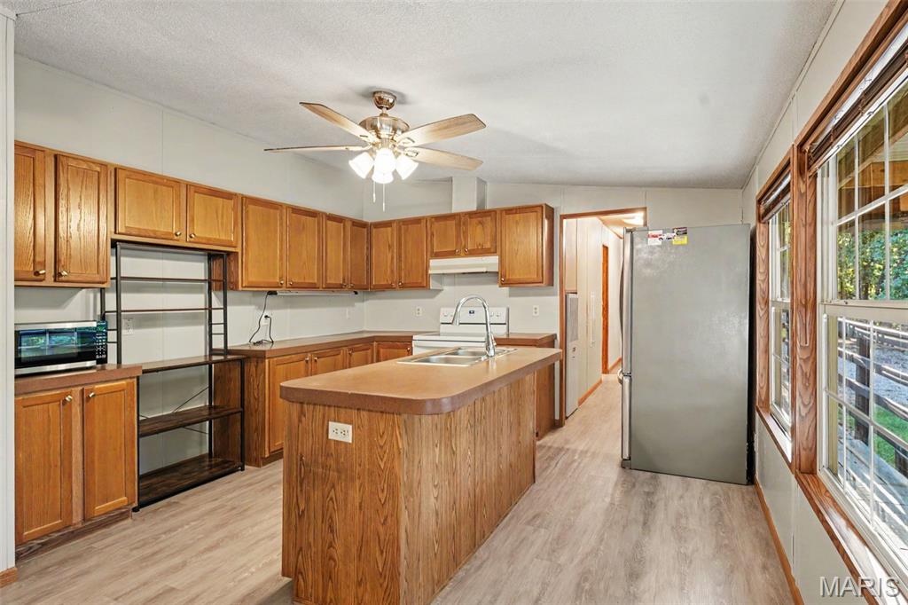 Woodland Lakes - Residential