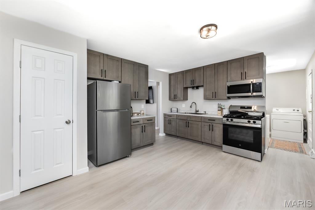 Meadowdale Heights 1st Add - Residential