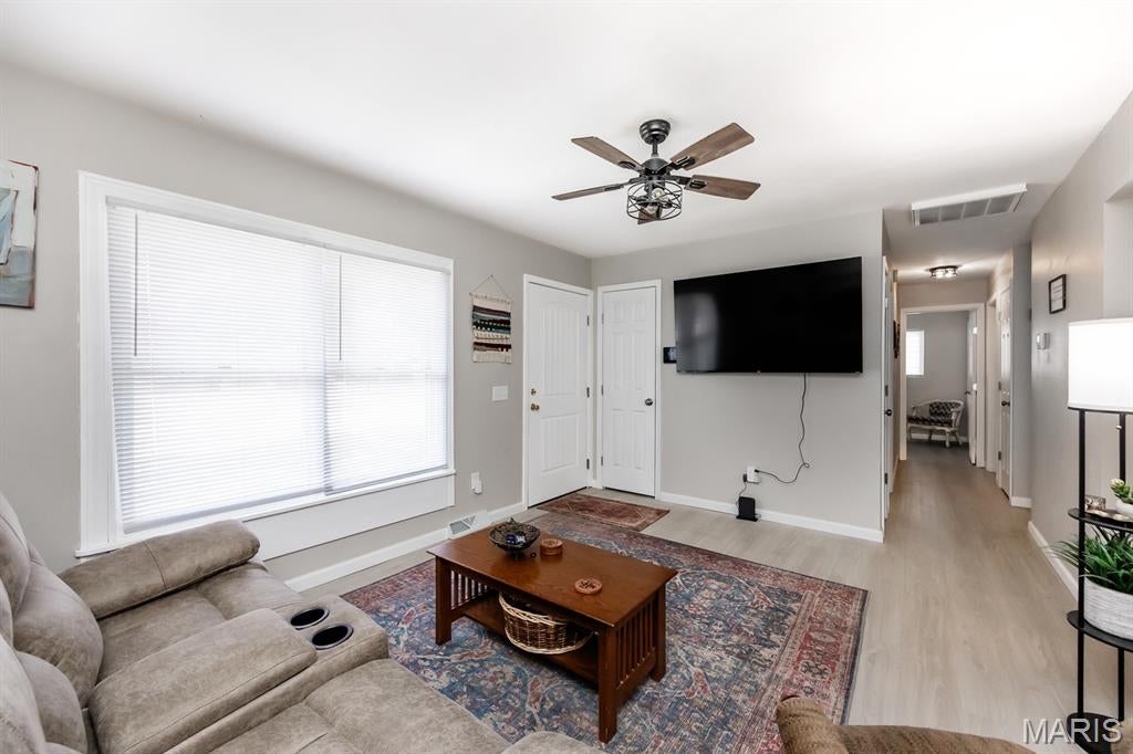 Meadowdale Heights 1st Add - Residential
