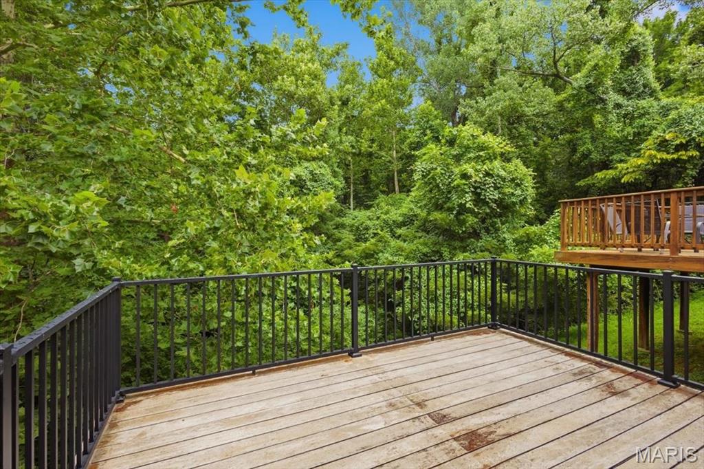 Royal Pines Condo Sixteenth - Residential