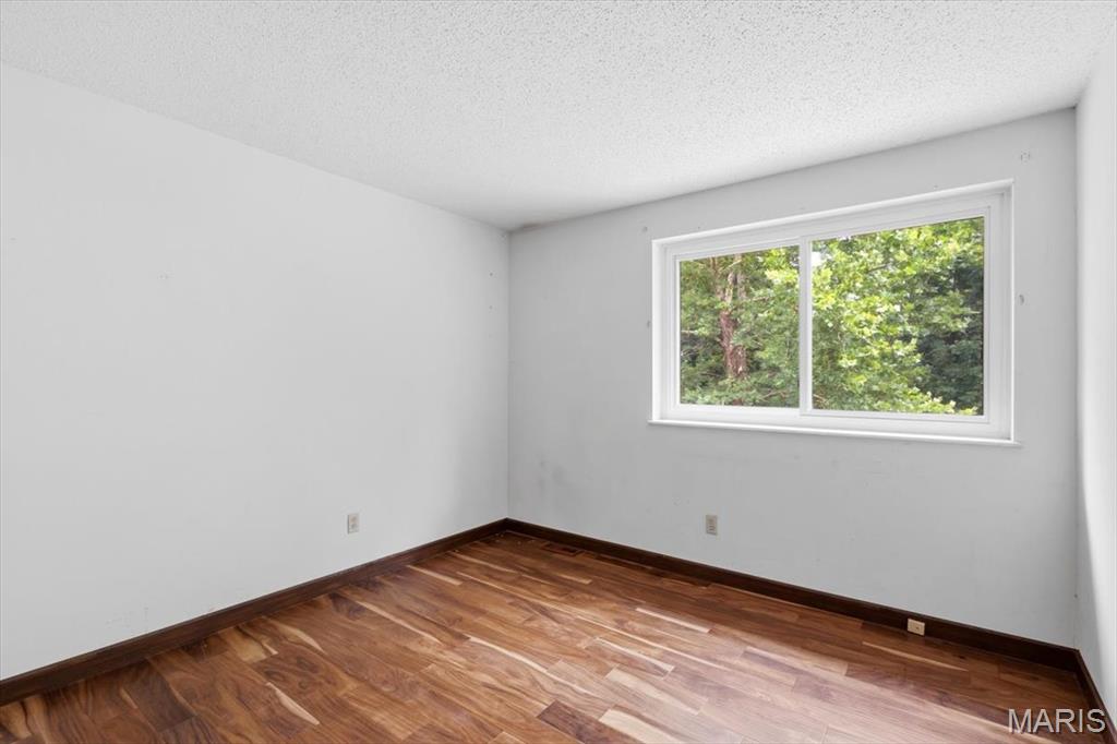 Royal Pines Condo Sixteenth - Residential