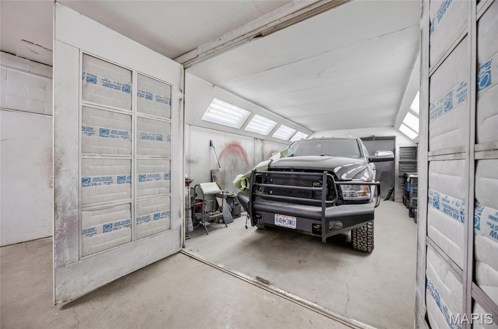 U/K - Commercial Sale