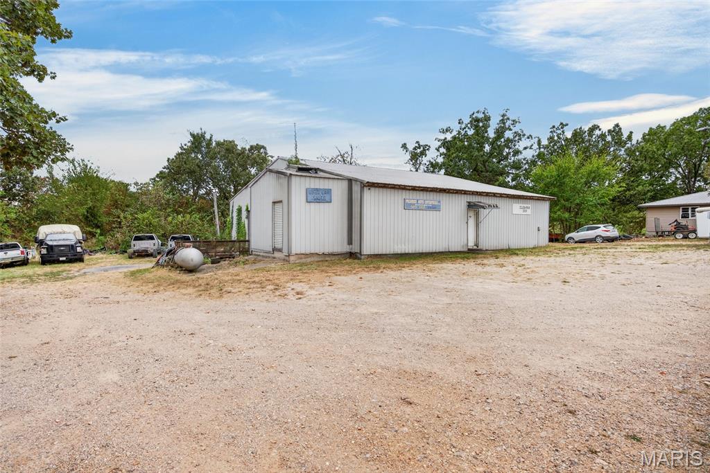 U/K - Commercial Sale