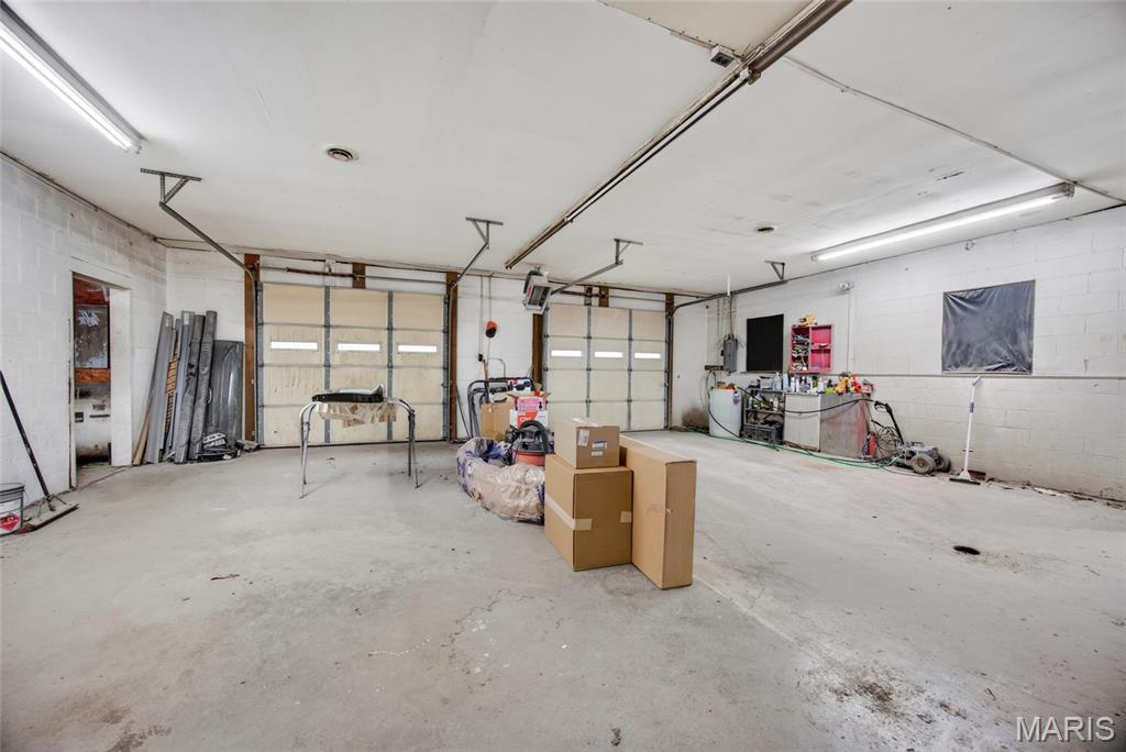 U/K - Commercial Sale