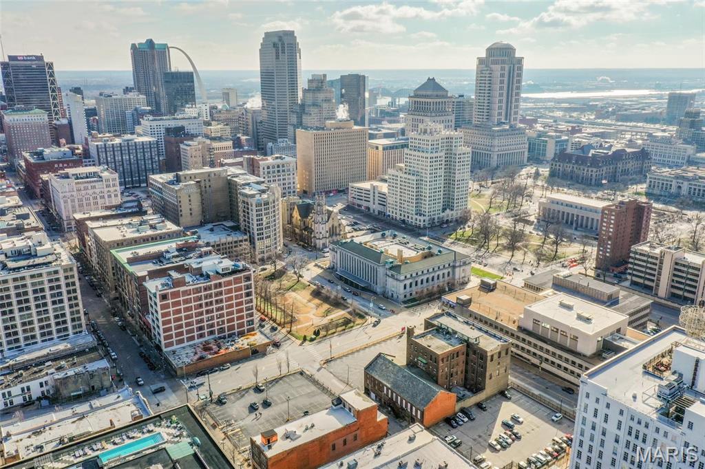 Lucas & Hunt Add - Commercial Sale