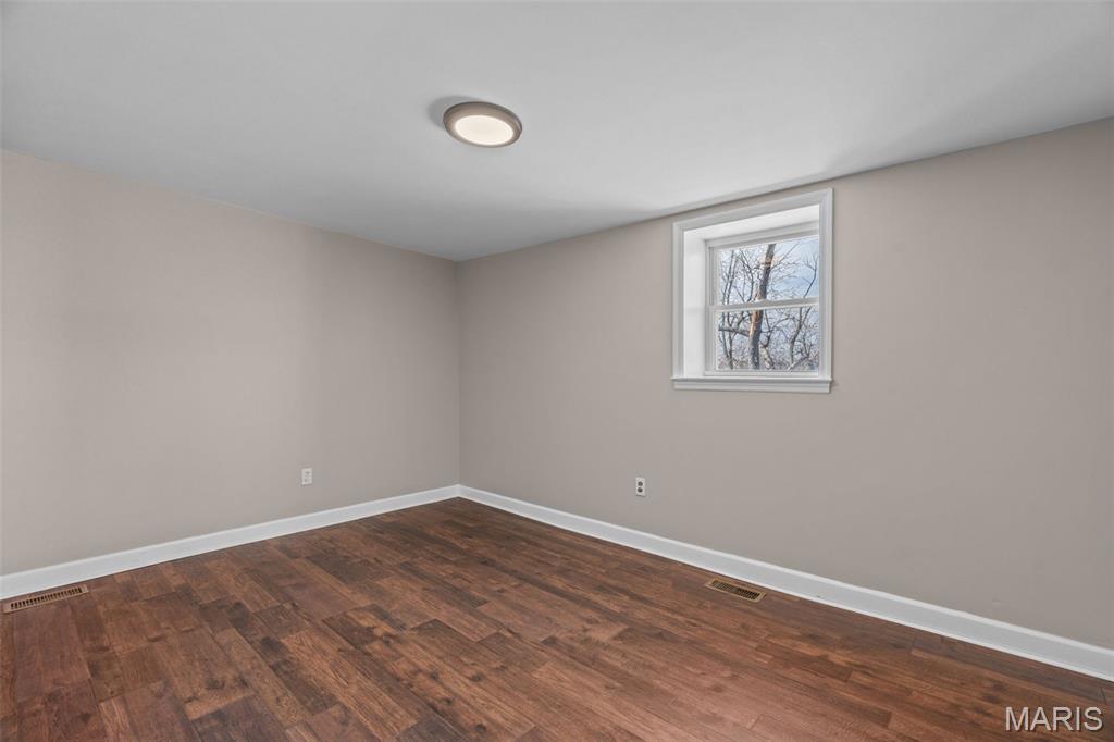 2253-2255 Indiana Ave Twnhs - Residential Lease