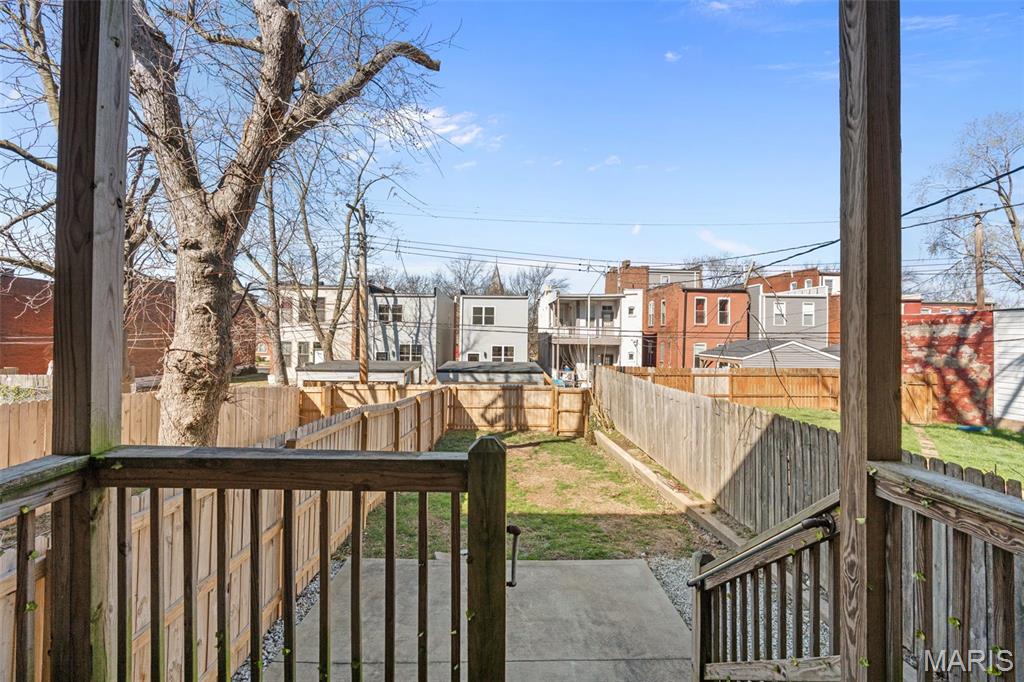 2253-2255 Indiana Ave Twnhs - Residential Lease