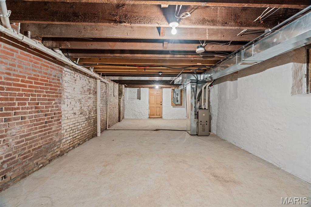 2253-2255 Indiana Ave Twnhs - Residential Lease