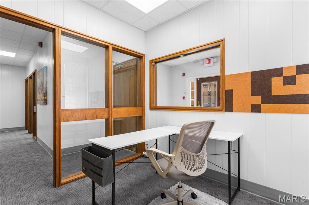 Belleville - Commercial Sale