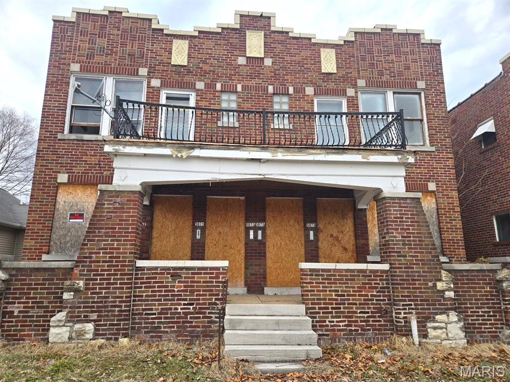 Great value-add opportunity in the Mark Twain area of St. Louis. This 4-family property features four 1-bedroom, 1-bath units and offers strong potential for investors looking for a fixer-upper or renovation project. While the building does need updates, some existing finishes provide a solid starting point for improvements.  With the right vision, this property can be transformed into a strong income-producing asset. Ideal for investors seeking a renovation project, rental portfolio addition, or long-term value appreciation in the St. Louis market. Please contact co-listing agent for all questions or requests regarding this listing.