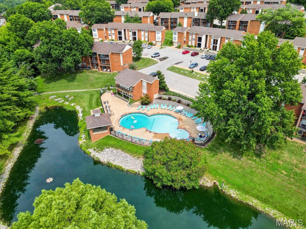 Greenbriar Condo - Residential