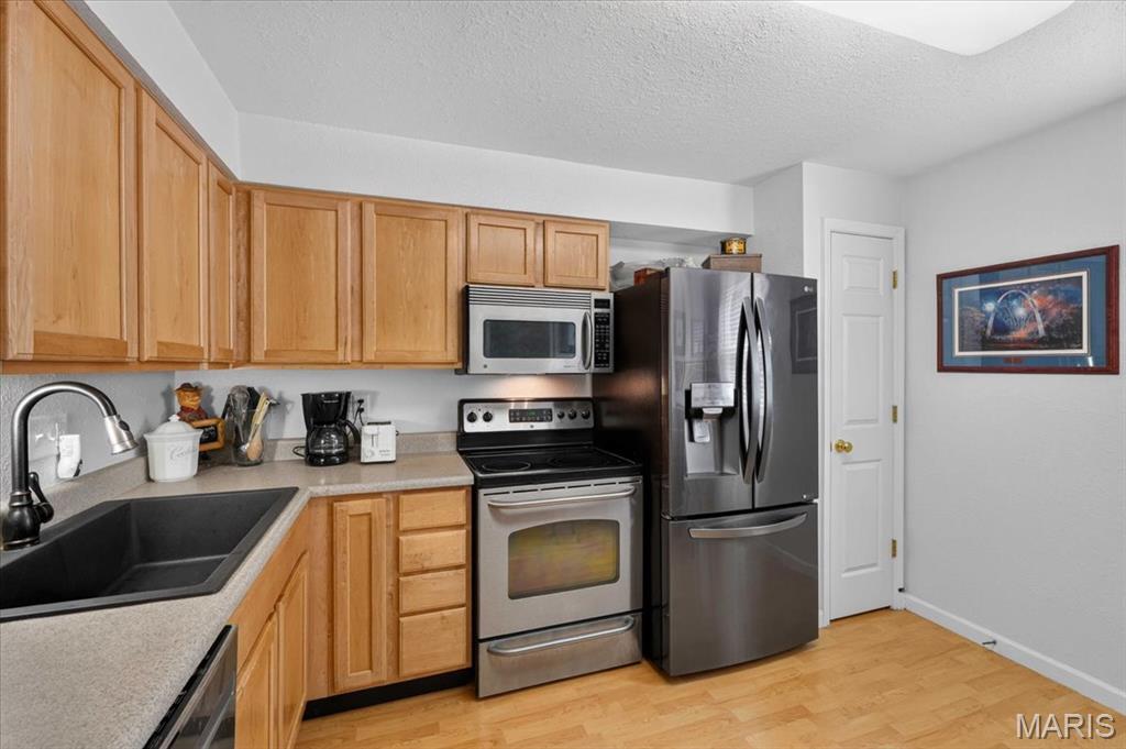 Greenbriar Condo - Residential