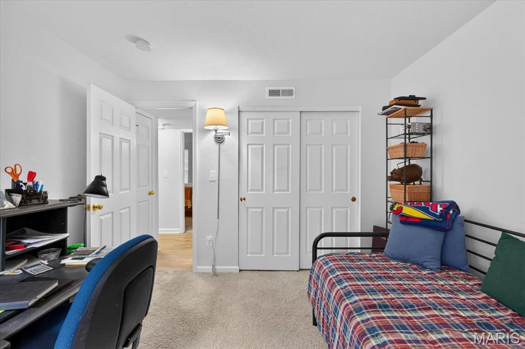 Greenbriar Condo - Residential