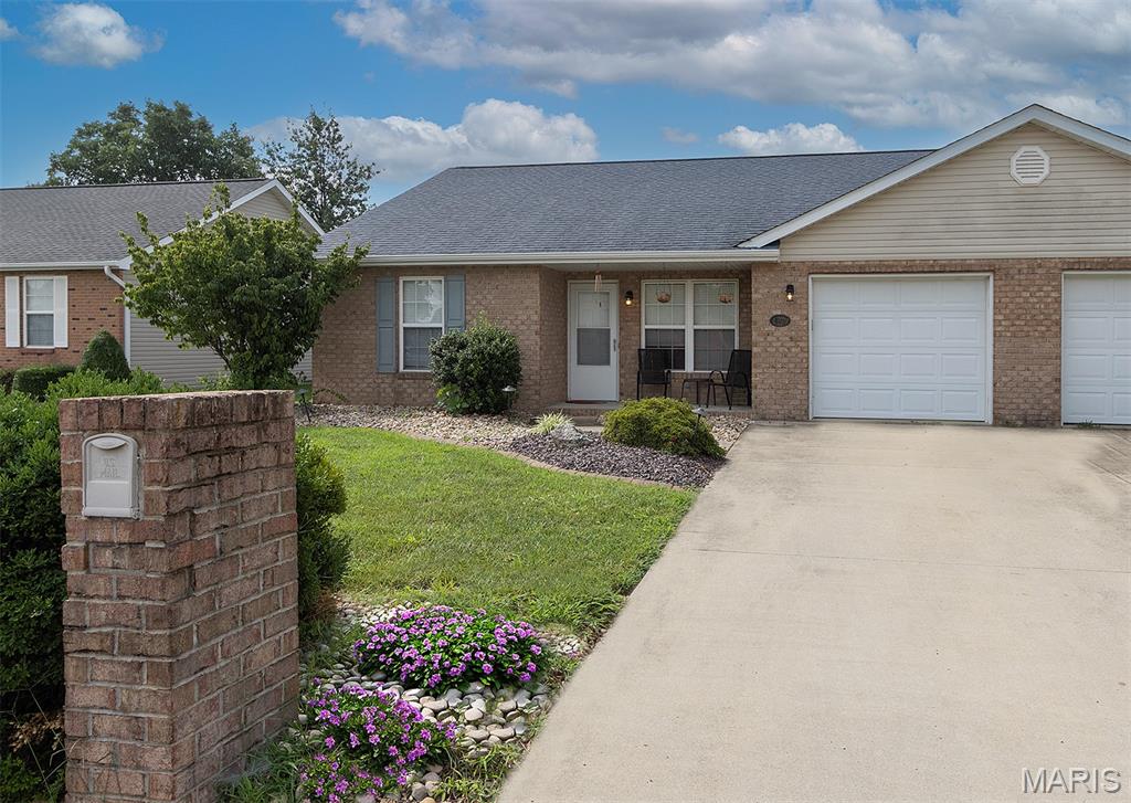 Albert Middeke's 6th Lot 115 E PT of Lot - Residential