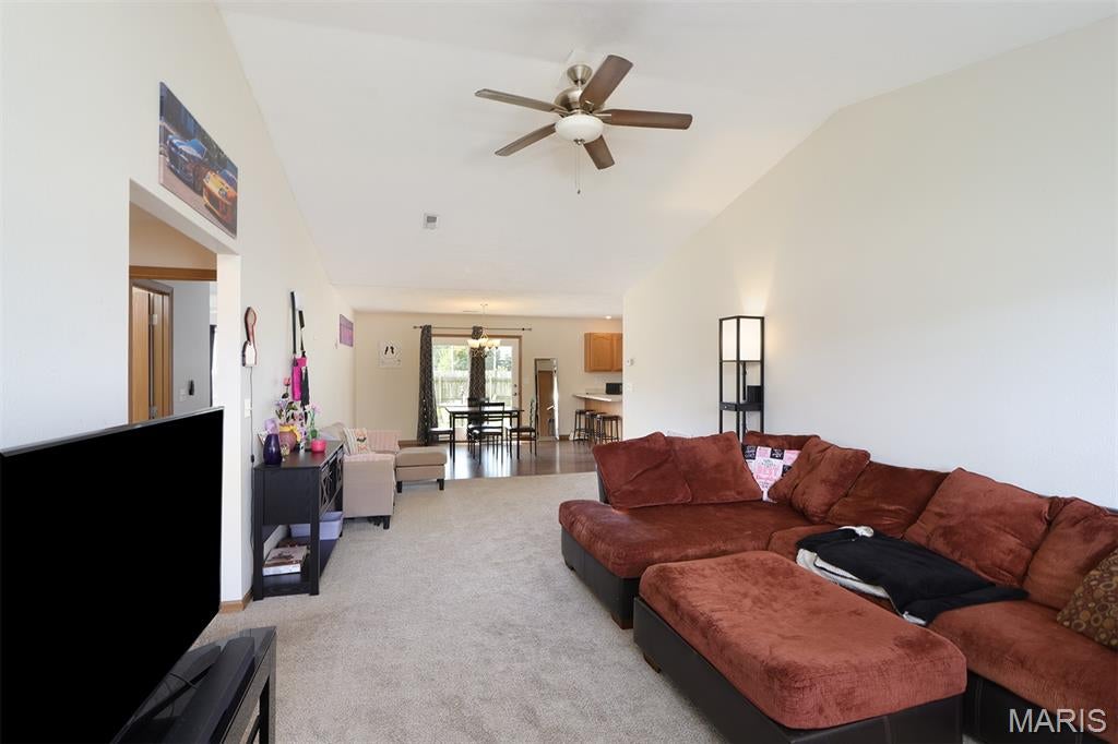Albert Middeke's 6th Lot 115 E PT of Lot - Residential