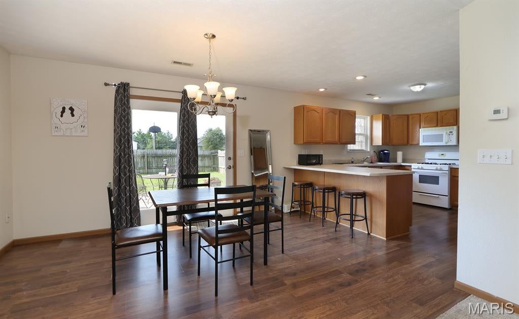 Albert Middeke's 6th Lot 115 E PT of Lot - Residential