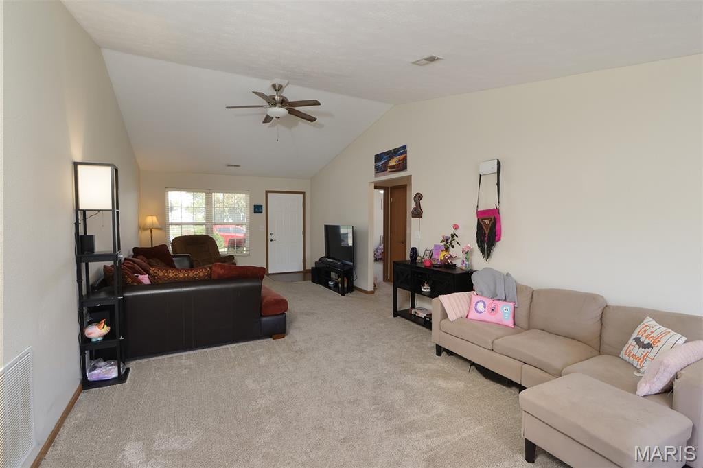 Albert Middeke's 6th Lot 115 E PT of Lot - Residential