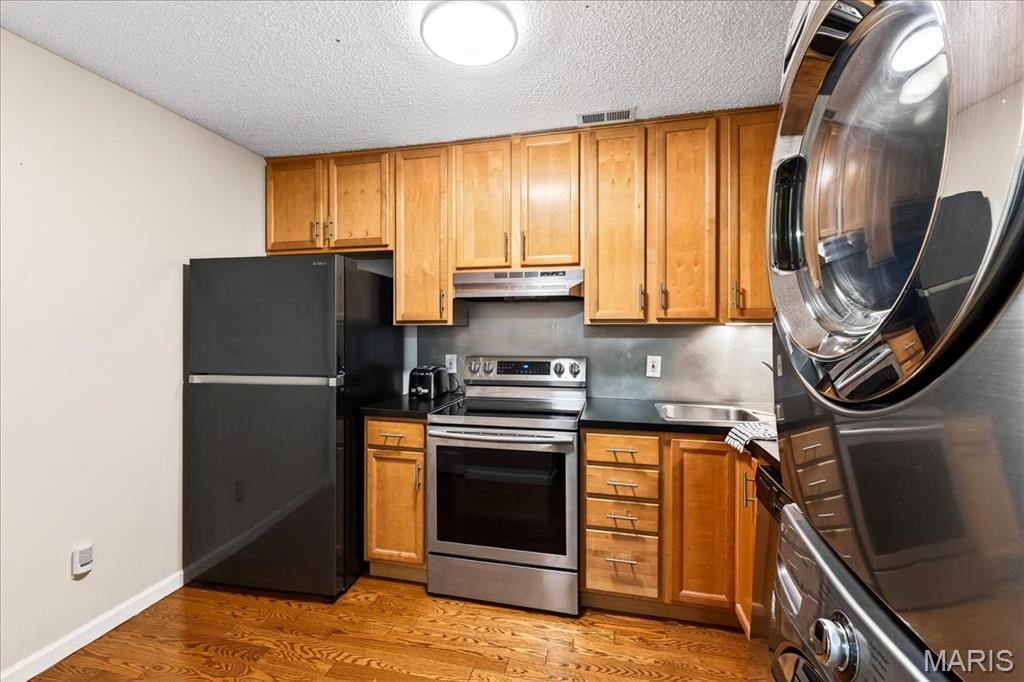 Brentwood Forest Condo Ph Seven - Residential