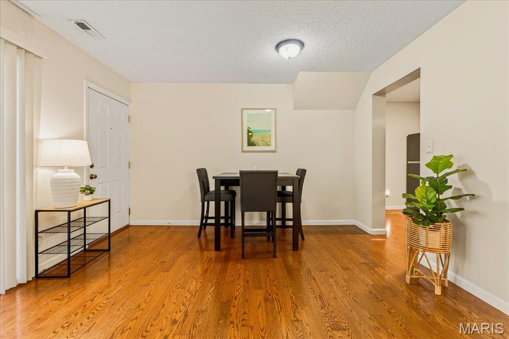 Brentwood Forest Condo Ph Seven - Residential