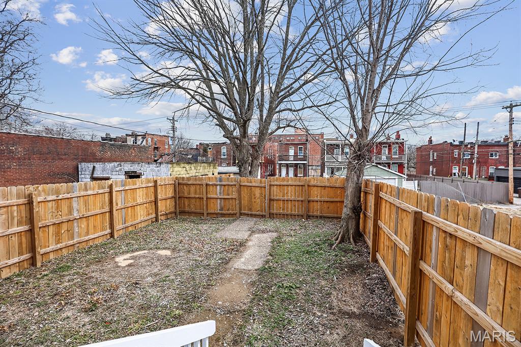 City/St Louis - Residential Income