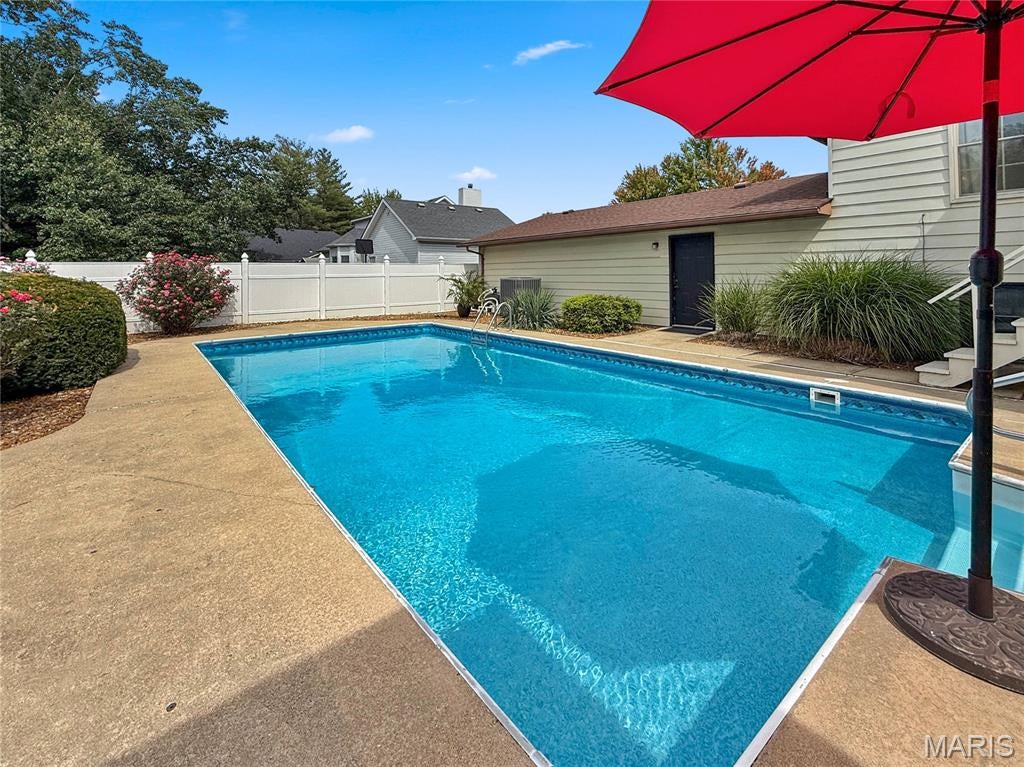 Briarwood Lake Estate - Residential