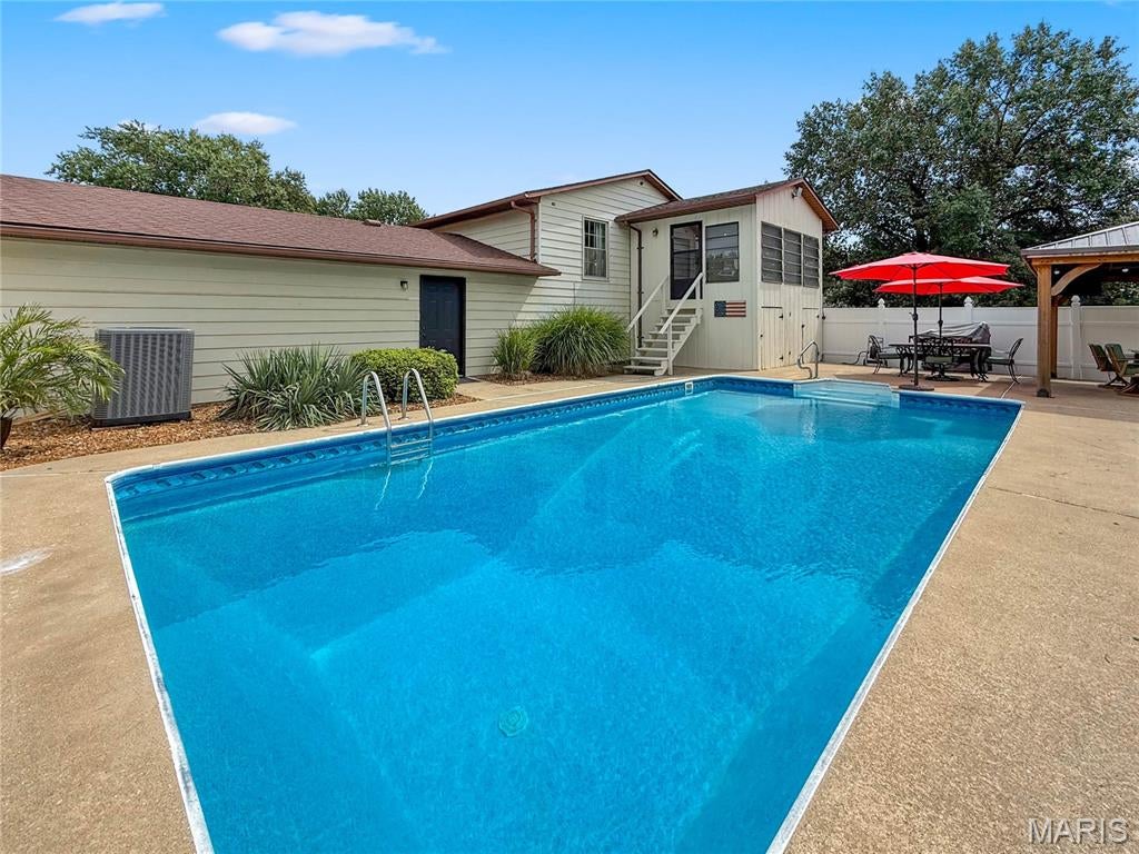 Briarwood Lake Estate - Residential