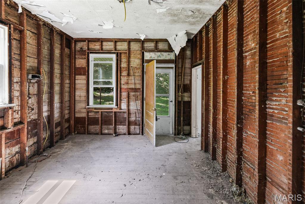 J L, Add - Residential