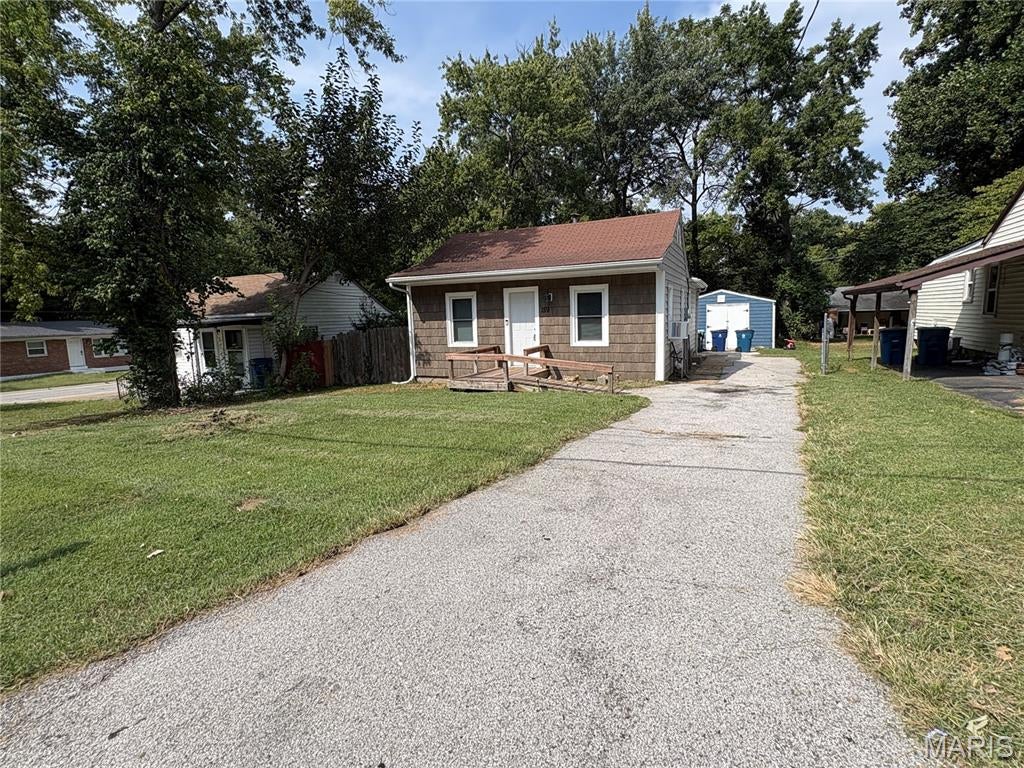 Welcome to this move in ready single-family home. This home features new exterior and interior doors, brand new windows all around, new floors, new gutters, soffit, gutters, and insulated vinyl siding and a vinyl shake siding on the front to give it a nice touch. 

This home will definitely make a great starter home as well!