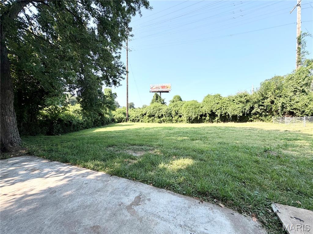 Couzens - Commercial Sale