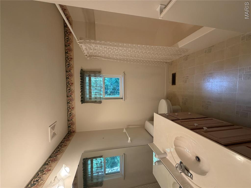 Lake Sherwood Estates - Residential