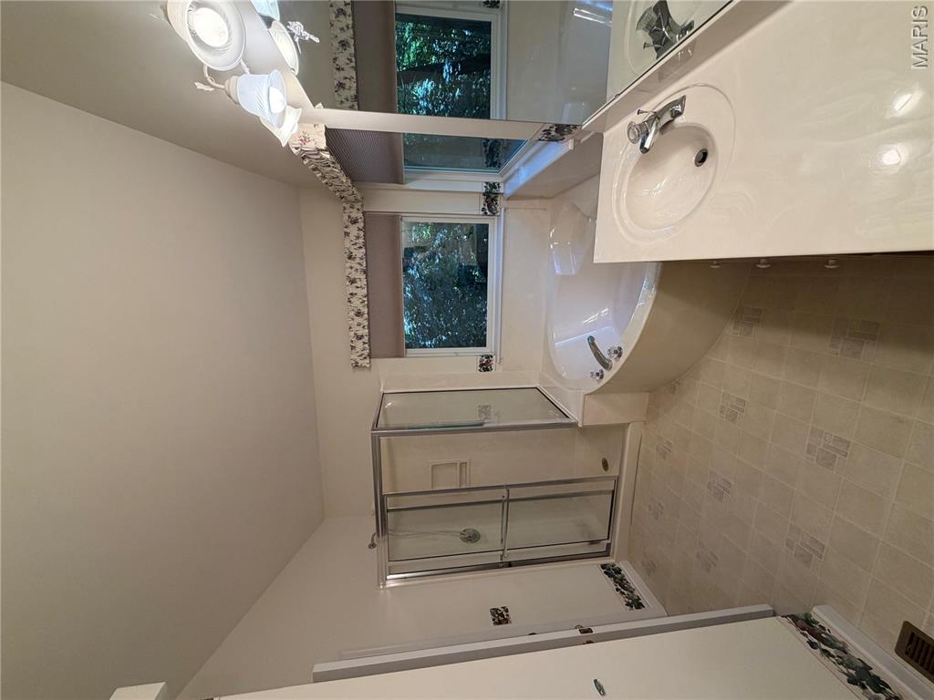 Lake Sherwood Estates - Residential