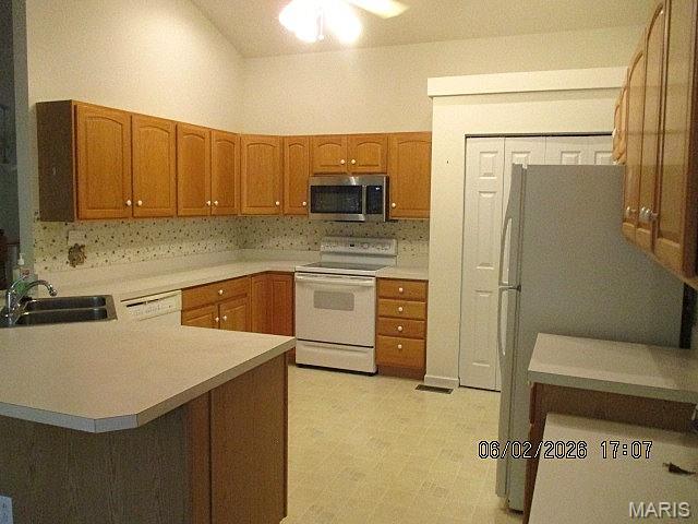 Lake Sherwood Estates - Residential