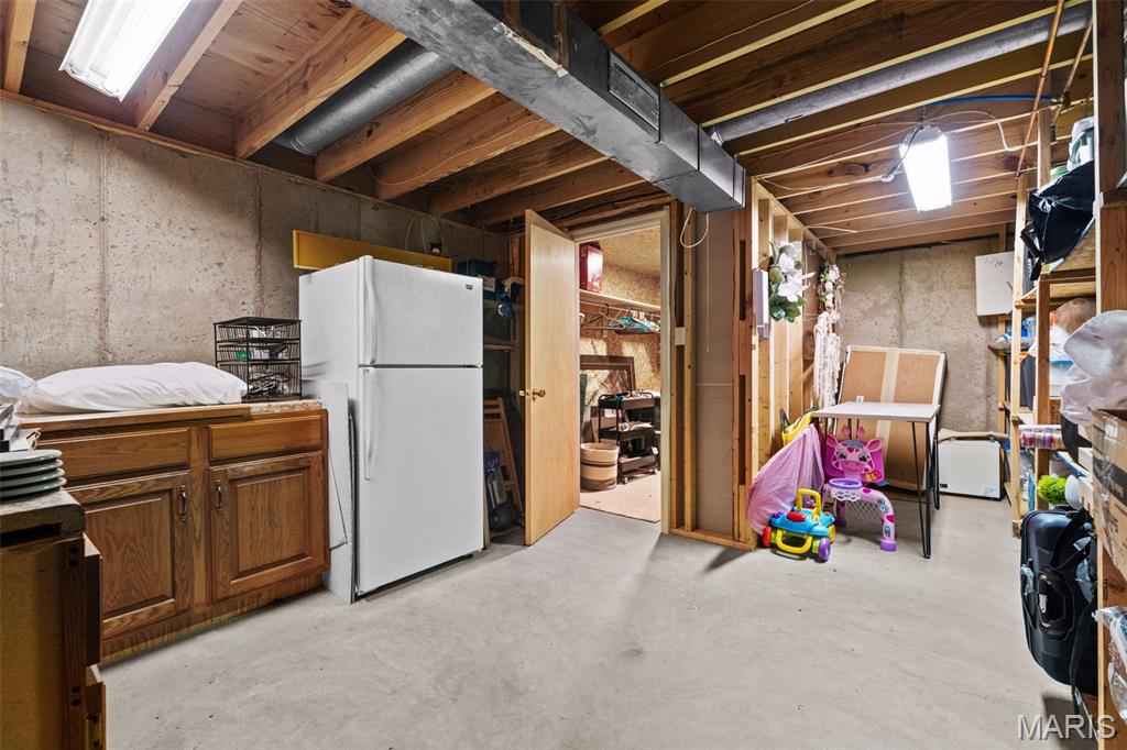 Meadowbrook Farm 8 - Residential