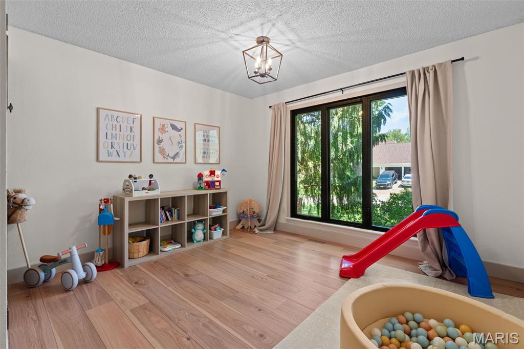 Meadowbrook Farm 8 - Residential