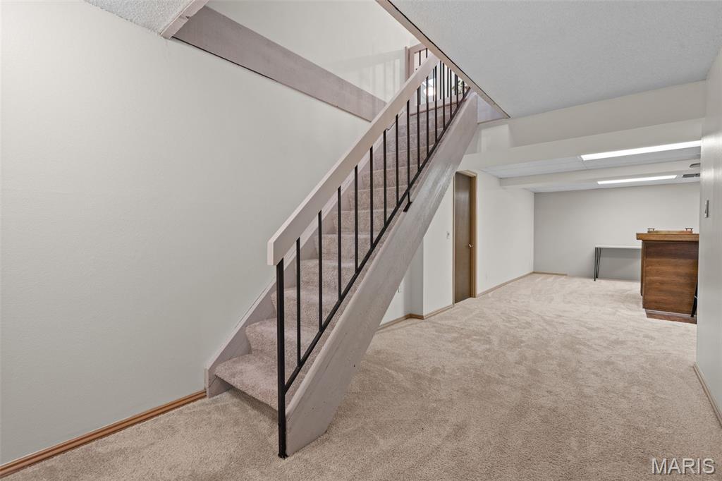 Meadowbrook Farm 8 - Residential