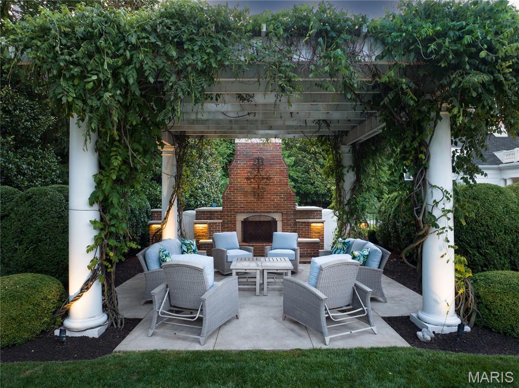 Litzsinger Place - Residential