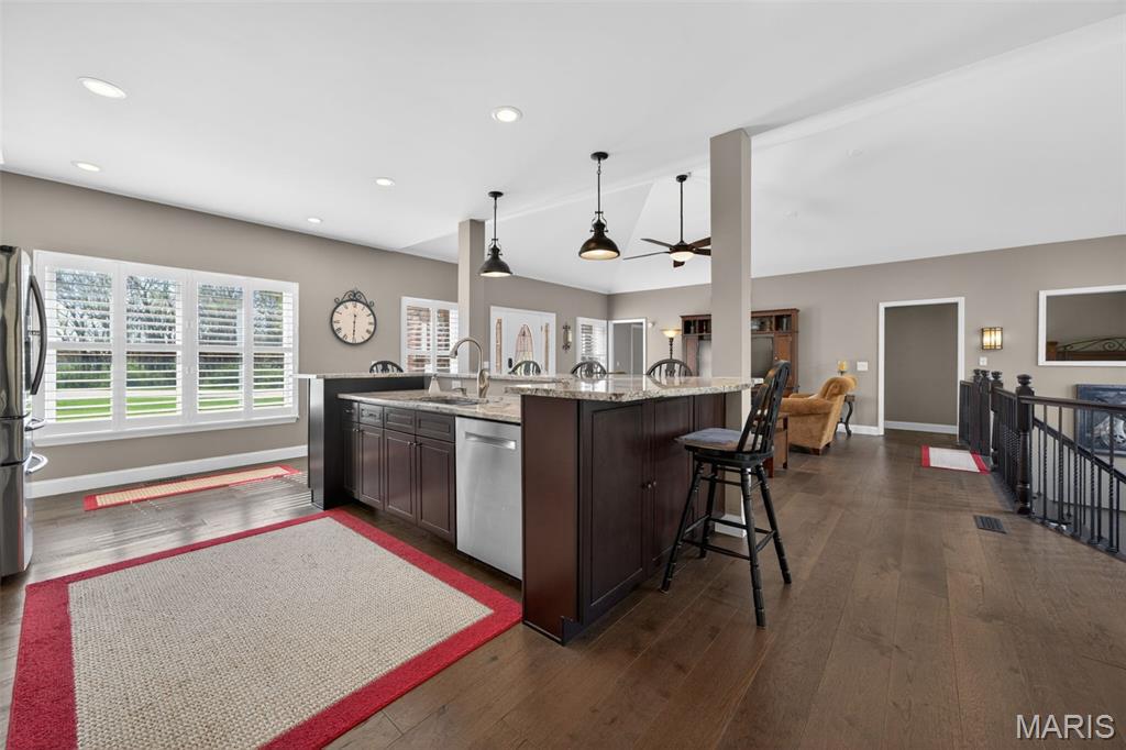 Summit Estate - Residential