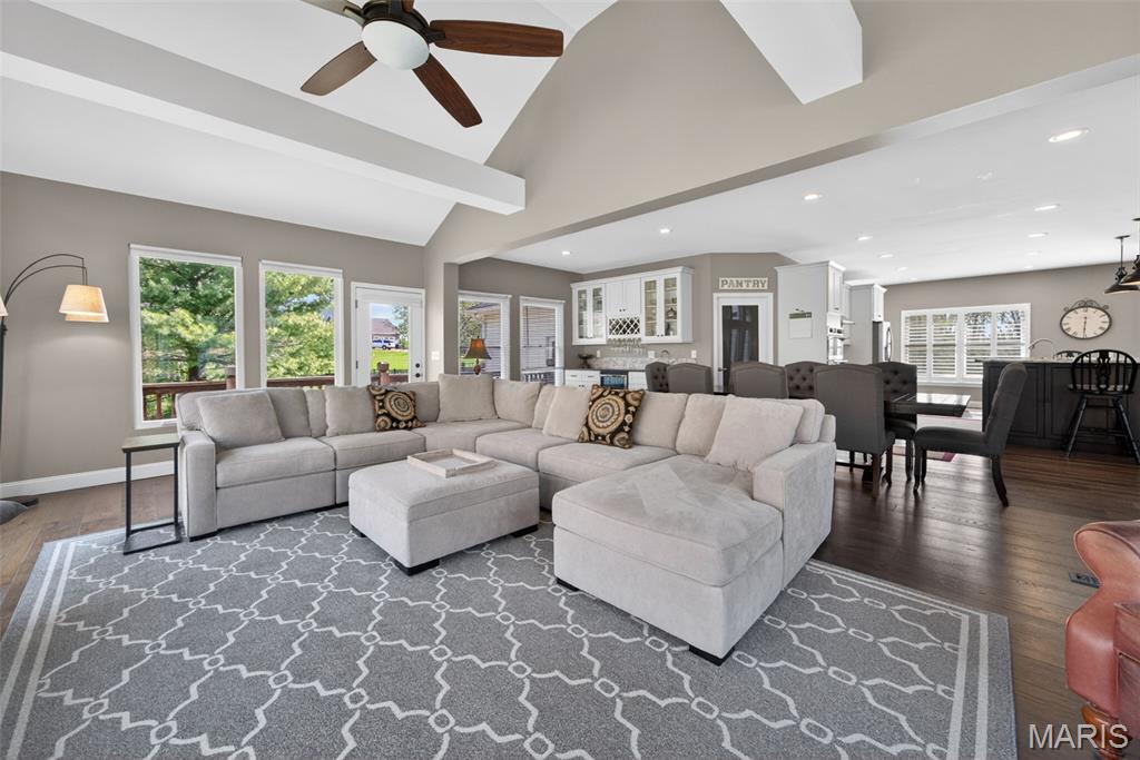 Summit Estate - Residential
