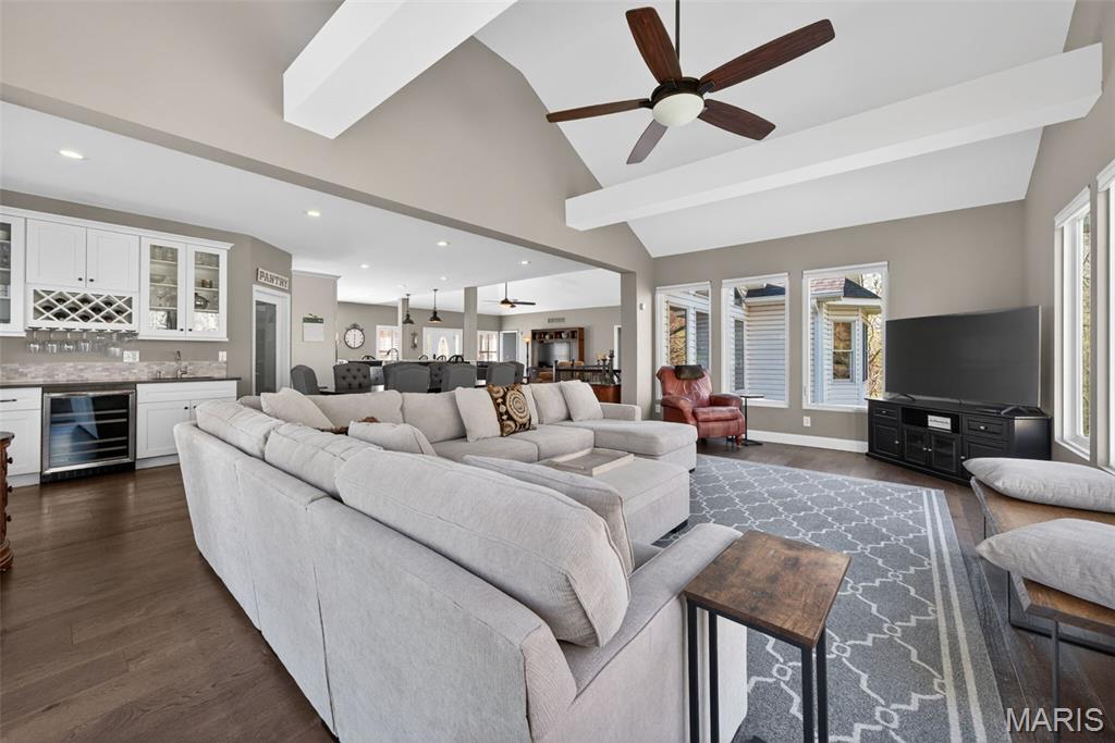 Summit Estate - Residential