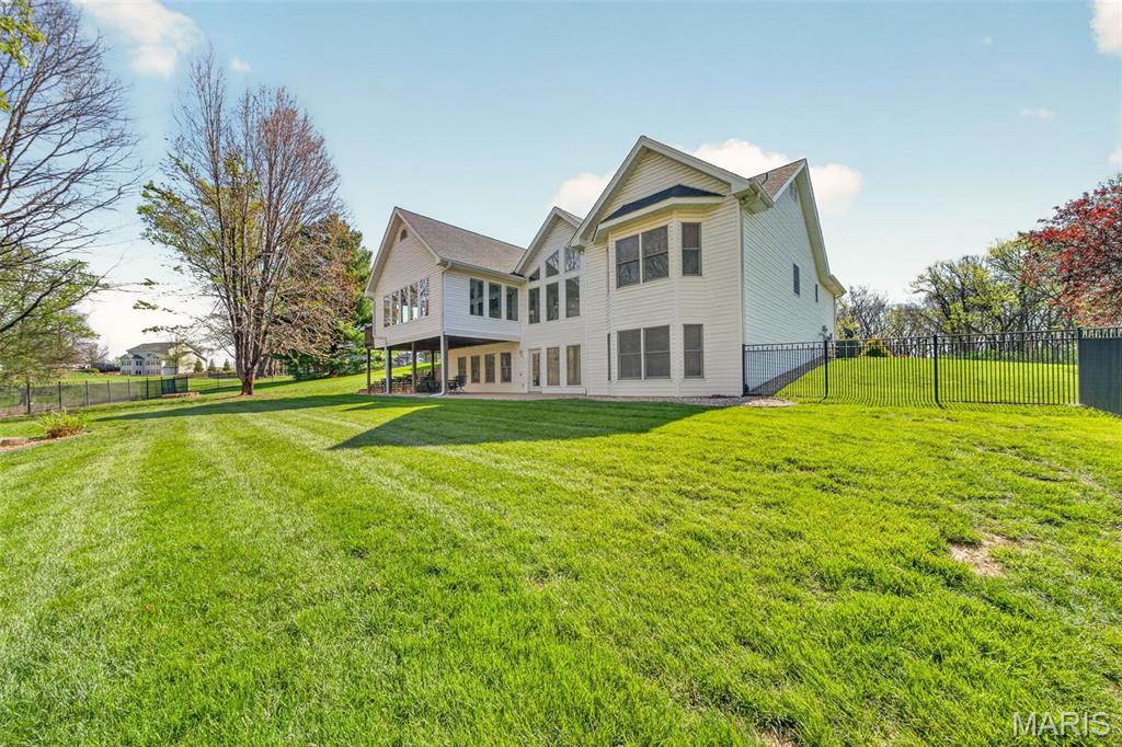 Summit Estate - Residential